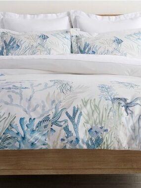 Pottery Barn Coastal Blue  “Under the Sea” king Duvet Cover & 2 king shams